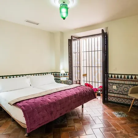 Nuea Casa17 بيت ضيافة إشبيلية