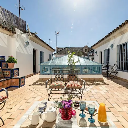 Nuea Casa17 * إشبيلية